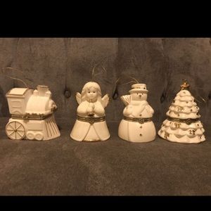 Set of 4 mr. Christmas musical box ornaments